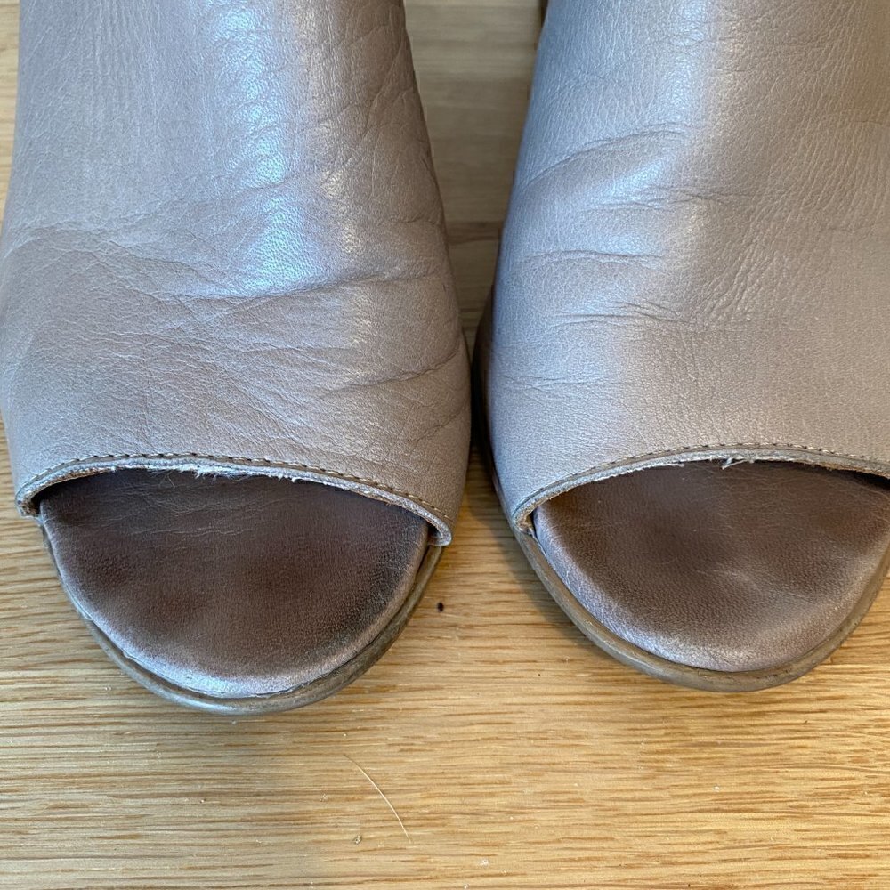 Bueno UMAY Block Heel Sandals Nude / Tan - Picture 5 of 13